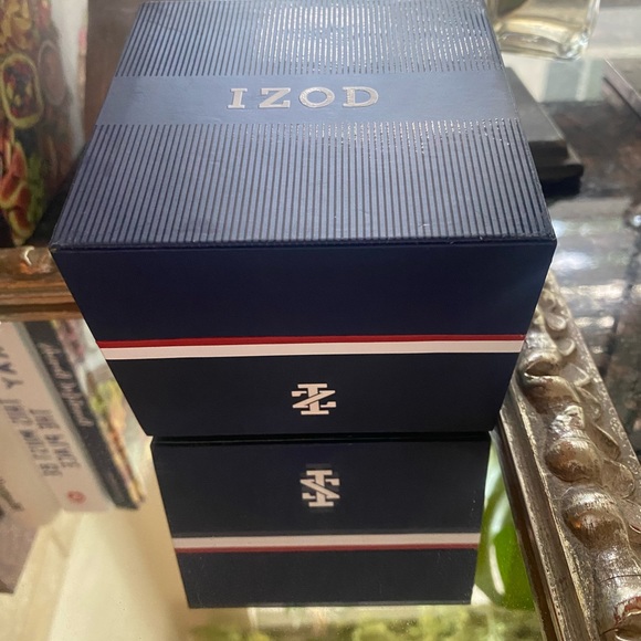 *NEW* Mens IZOD® Blue Dial Watch w/Brown Band - Picture 5 of 11